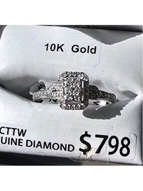10K Solid White Gold 1/2 CTTW Diamond cluster engagement Ring size 7